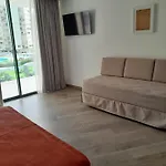 Algarpapa 招待所 4*